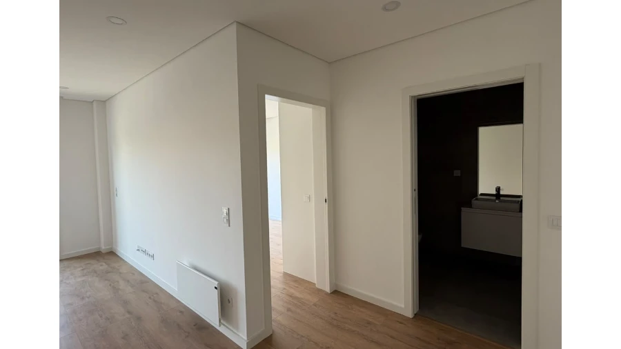 Apartamento T1 para Arrendamento em Maia