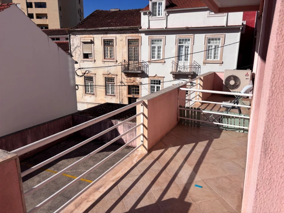 Apartamento T2 para Venda em Sé Nova, Santa Cruz, Almedina e São Bartolomeu, Coimbra Foto 14