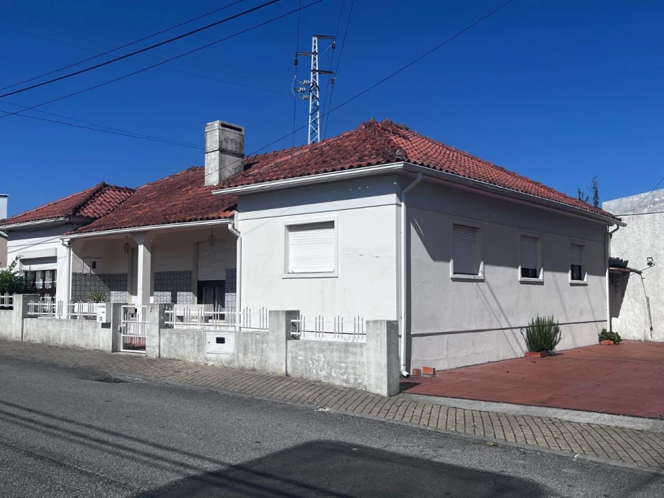 Moradia T4 para Venda em Albergaria-A-Velha Foto 16