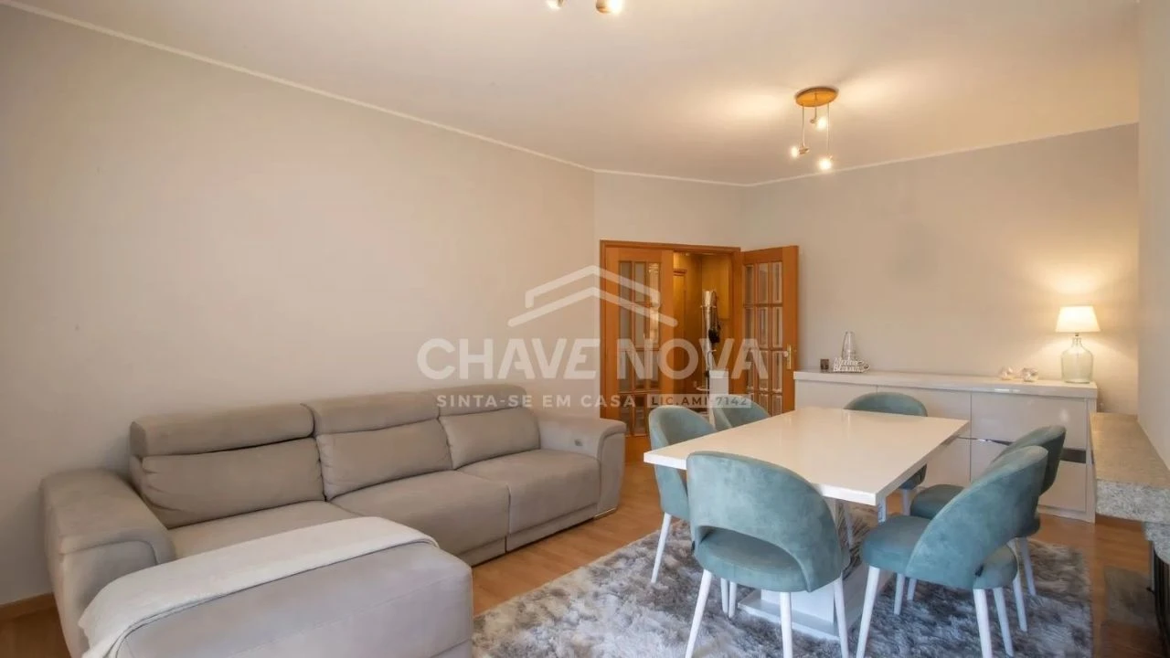 Apartamento T3 para Venda em Lourosa Foto 8