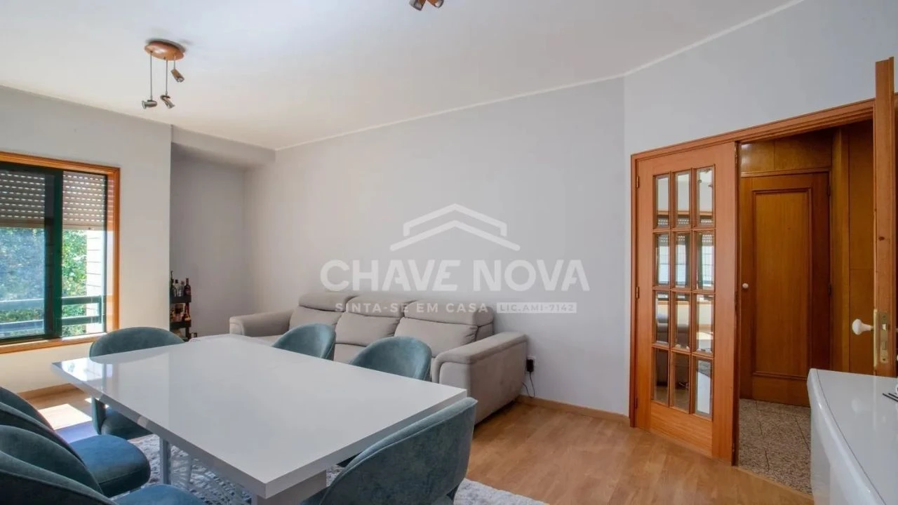 Apartamento T3 para Venda em Lourosa Foto 5