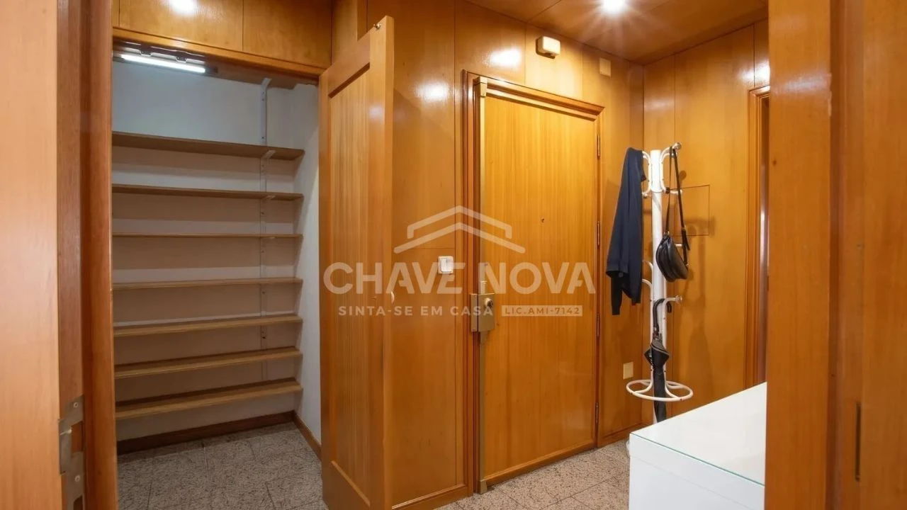 Apartamento T3 para Venda em Lourosa Foto 13