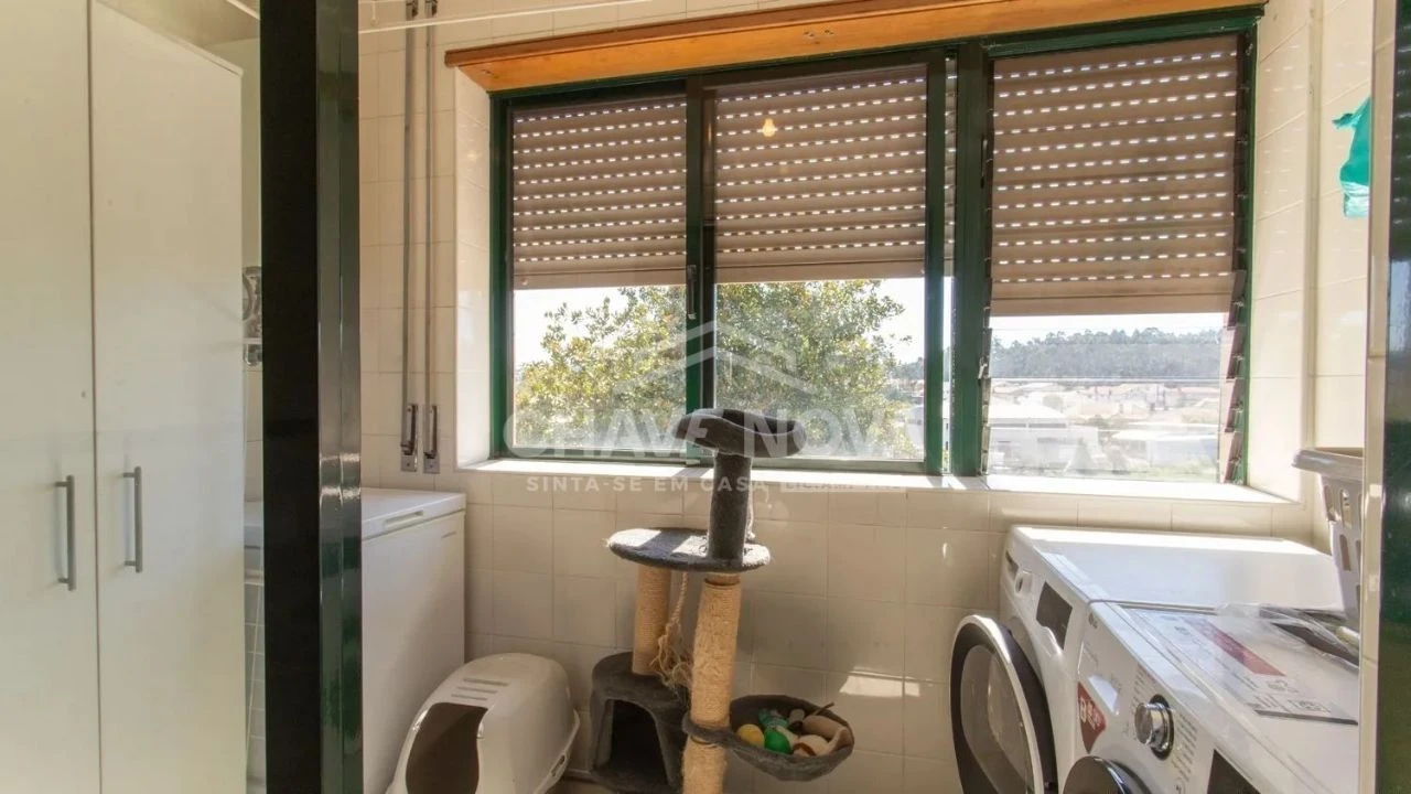 Apartamento T3 para Venda em Lourosa Foto 28