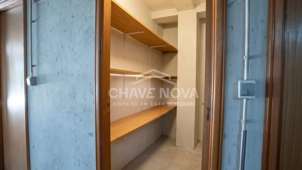 Apartamento T3 para Venda em Lourosa Foto 24