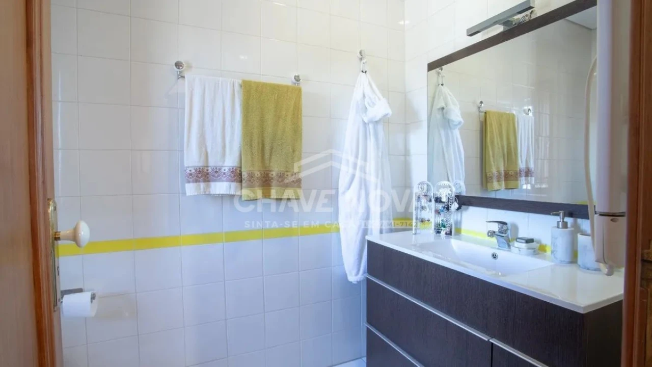 Apartamento T3 para Venda em Lourosa Foto 14