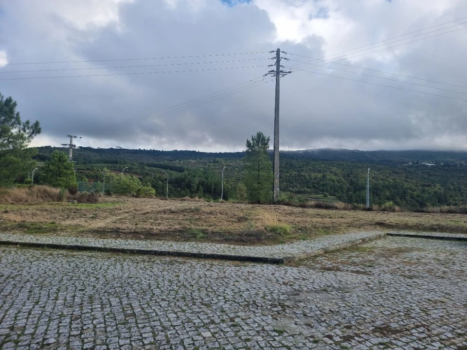 Terreno para Venda em Casas de Soeiro Foto 5
