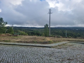 Terreno para Venda em Casas de Soeiro