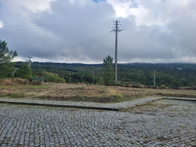 Terreno para Venda em Casas de Soeiro Foto 5