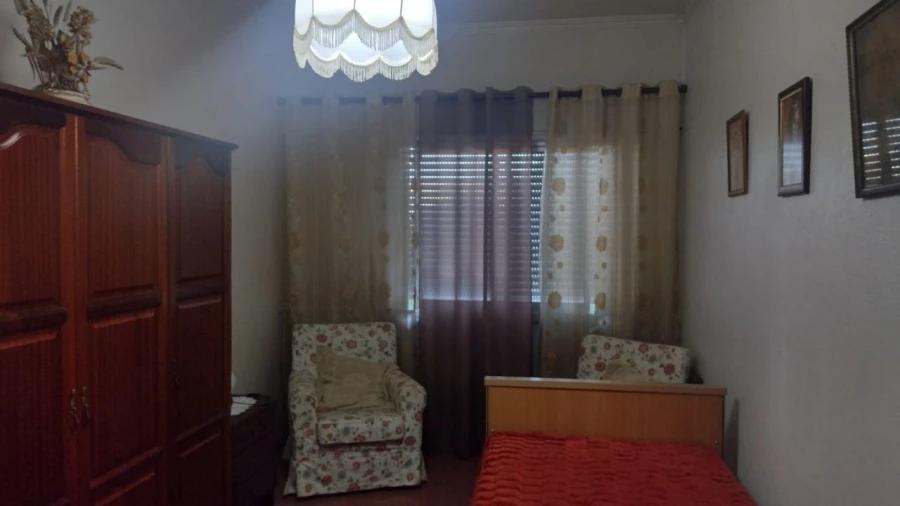 Apartamento T2 para Venda em Odivelas Foto 2