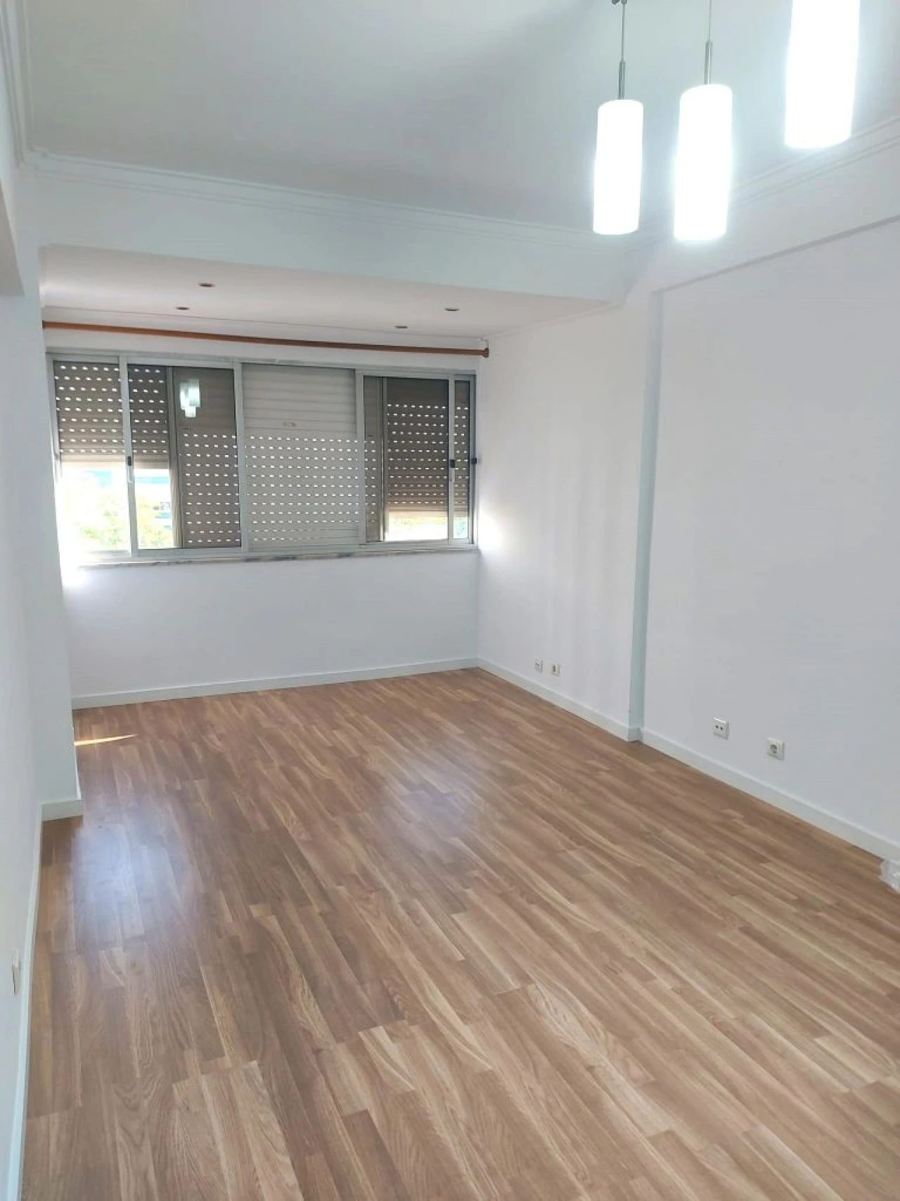 Apartamento T1 para Arrendamento em Corroios Foto 1