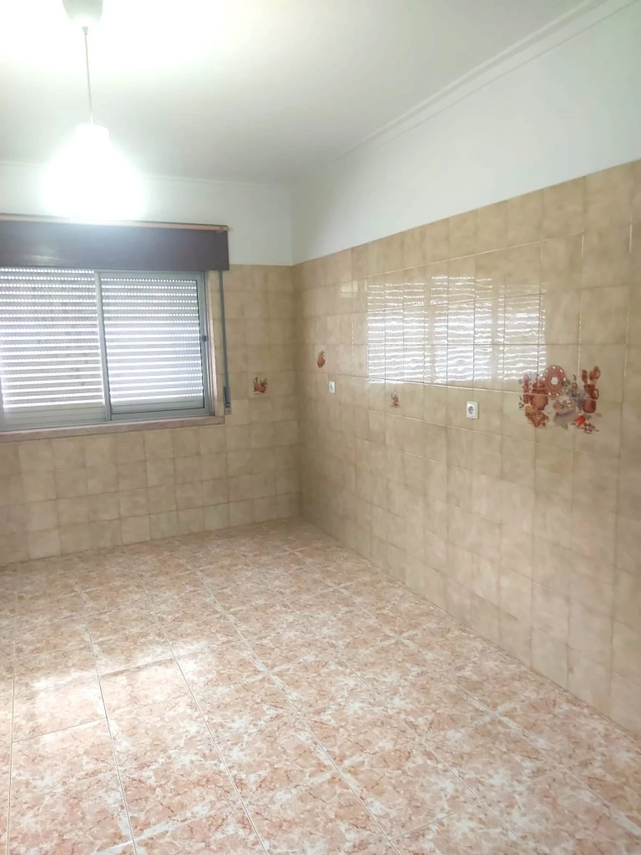 Apartamento T1 para Arrendamento em Corroios Foto 6