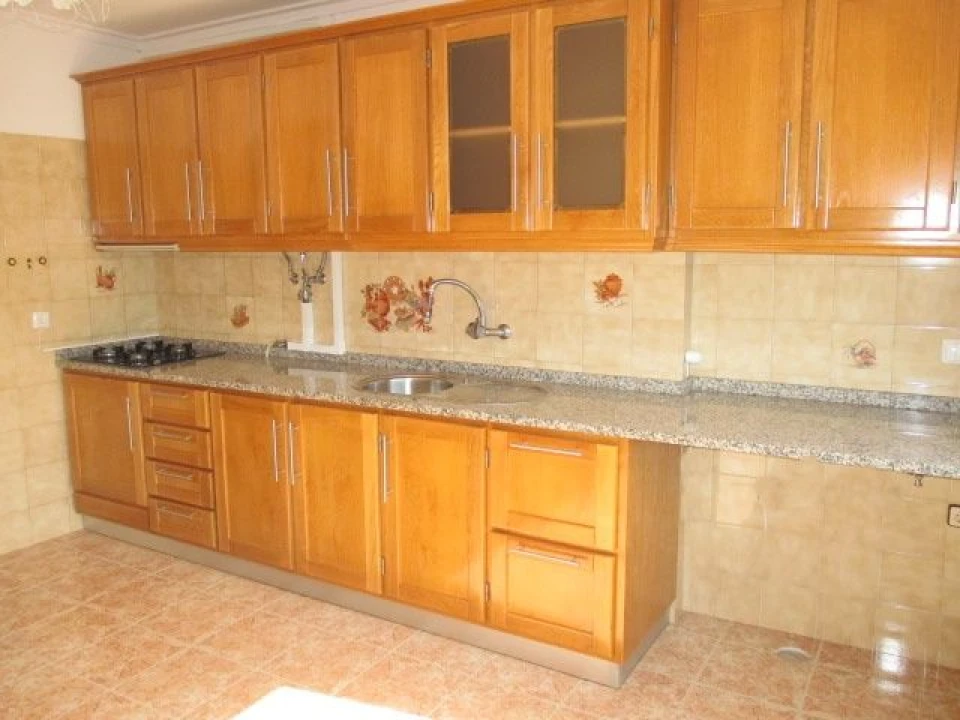Apartamento T1 para Arrendamento em Corroios Foto 7