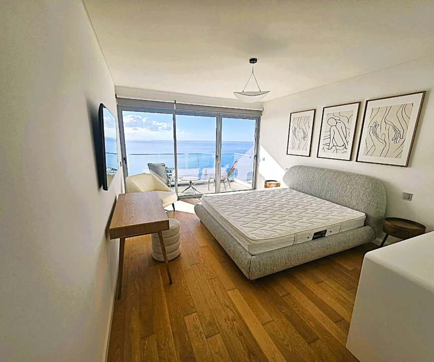Apartamento T3 para Arrendamento em Funchal Foto 14