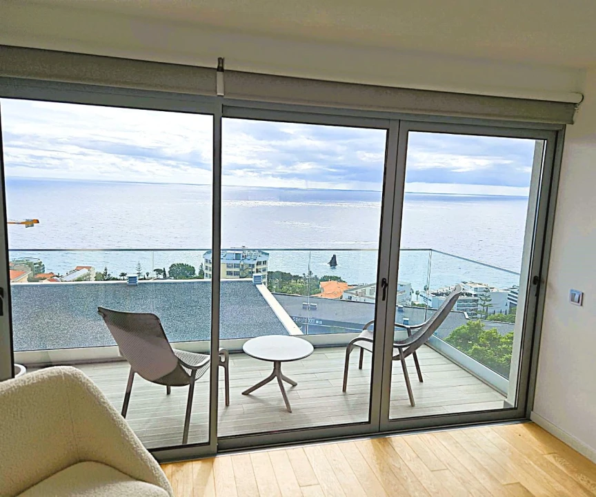 Apartamento T3 para Arrendamento em Funchal Foto 15