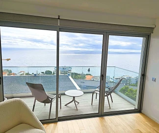 Apartamento T3 para Arrendamento em Funchal