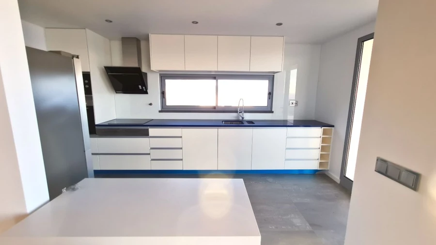 Apartamento T3 para Arrendamento em Funchal Foto 5