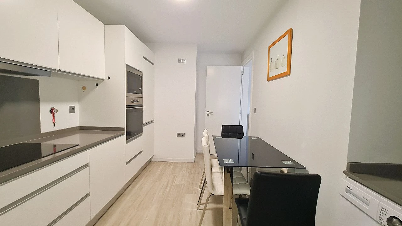 Apartamento T1 para Venda em Funchal Foto 8