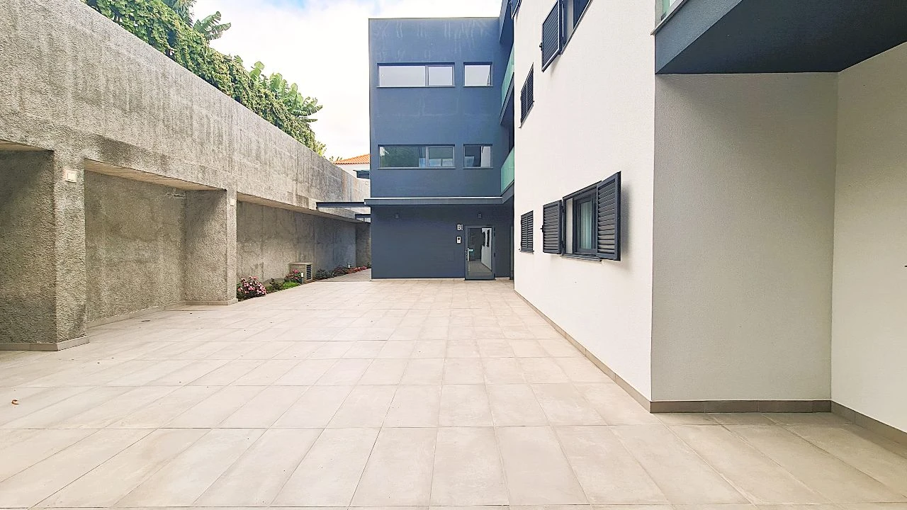 Apartamento T1 para Venda em Funchal Foto 19