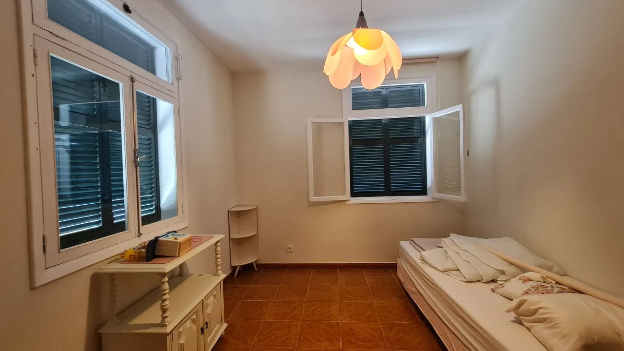 Apartamento T2 para Arrendamento em Funchal Foto 13