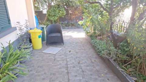 Apartamento T2 para Arrendamento em Funchal
