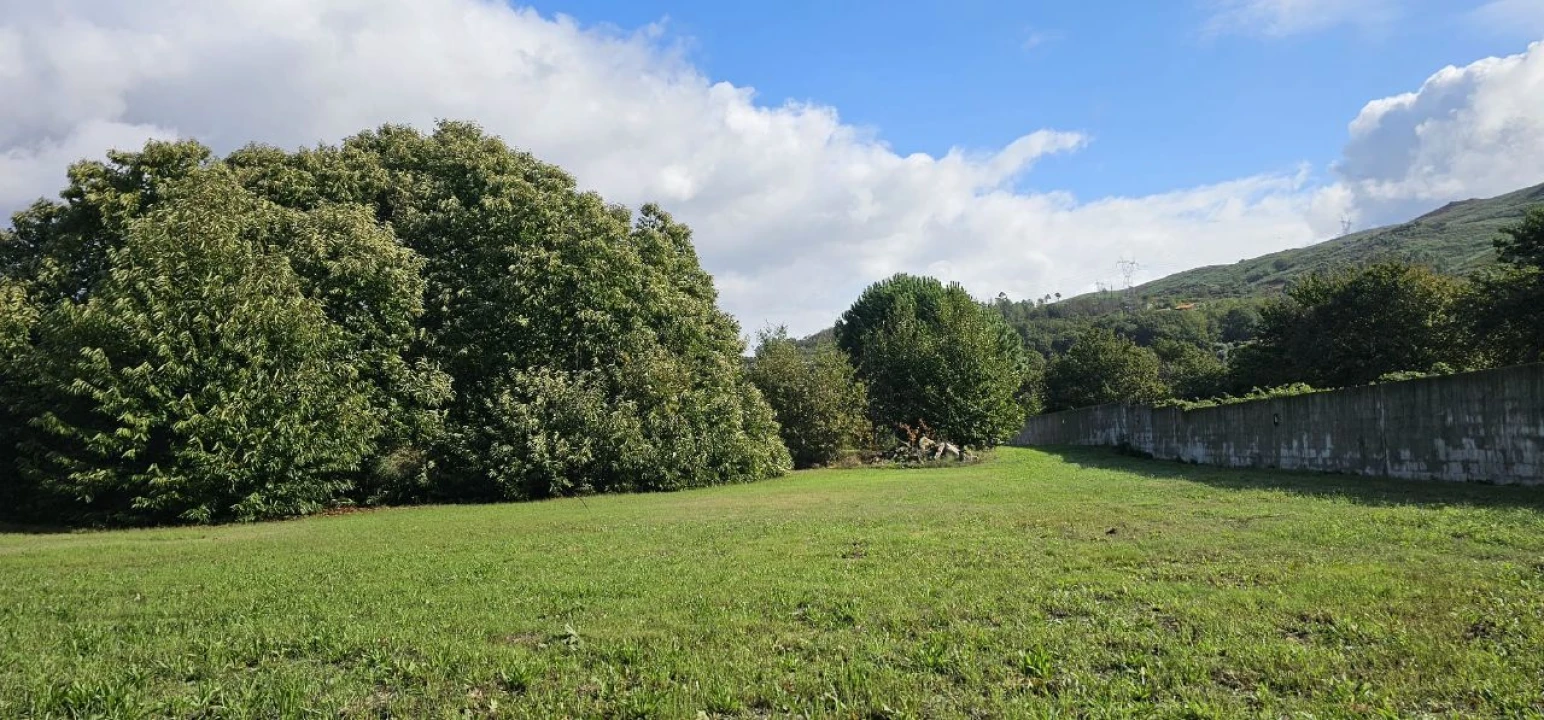 Moradia T2 para Venda em Ponte Da Barca Foto 11