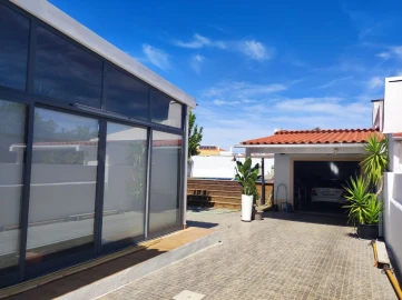 Moradia T4 para Venda em GRÂNDOLA