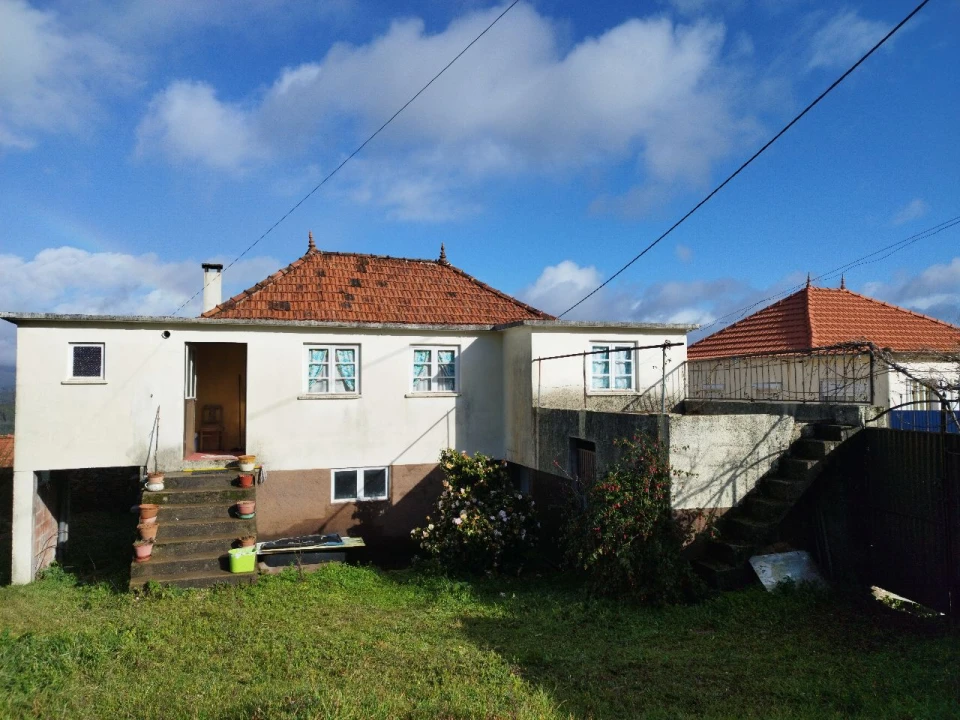 Moradia T2 para Venda em Vale Vicente Foto 9