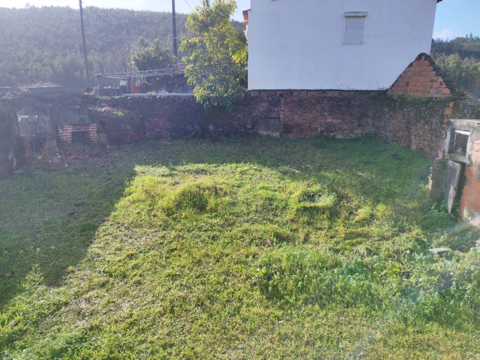 Moradia T2 para Venda em Vale Vicente Foto 11