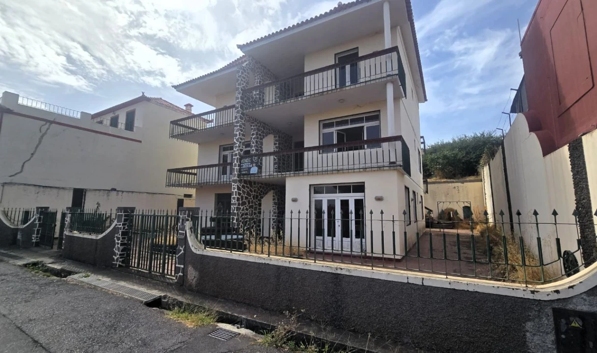 Moradia T4 para Venda em Funchal Foto 4