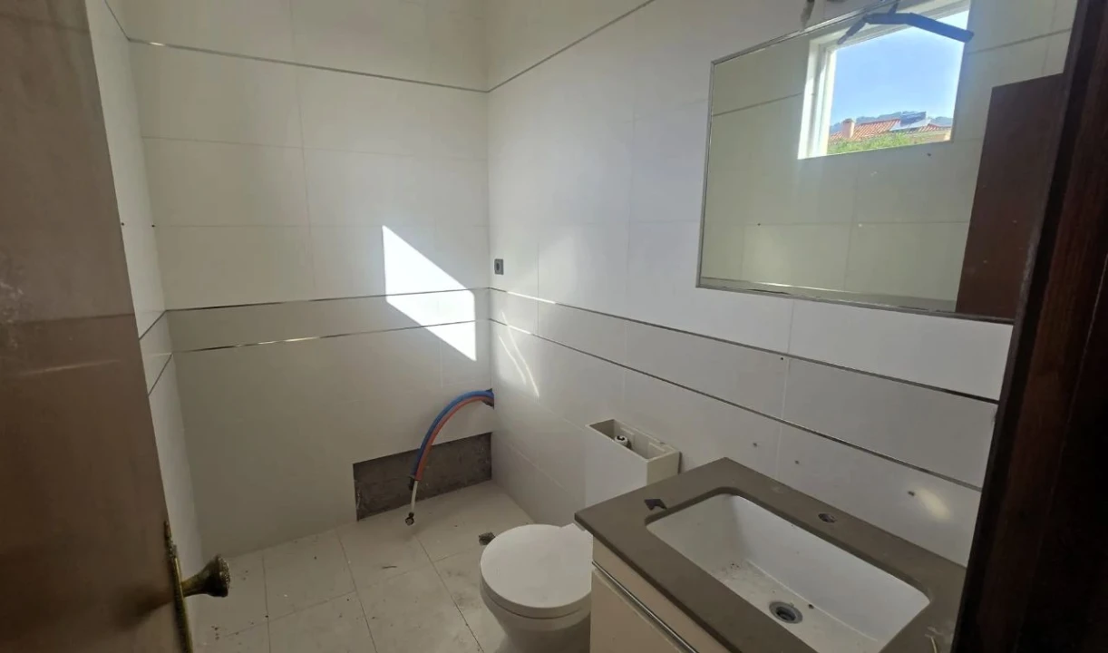 Moradia T4 para Venda em Funchal Foto 19