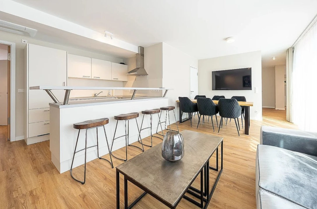Apartamento T3 para Arrendamento em São João do Estoril Foto 15
