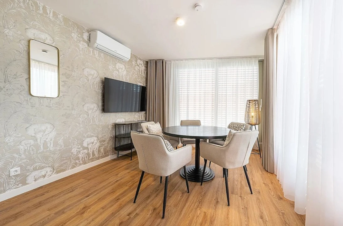 Apartamento T3 para Arrendamento em São João do Estoril Foto 19