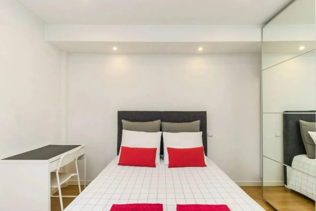 Apartamento T3 para Arrendamento em Amadora Foto 7