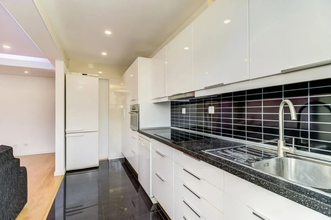 Apartamento T3 para Arrendamento em Amadora Foto 10