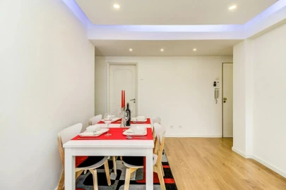 Apartamento T3 para Arrendamento em Amadora