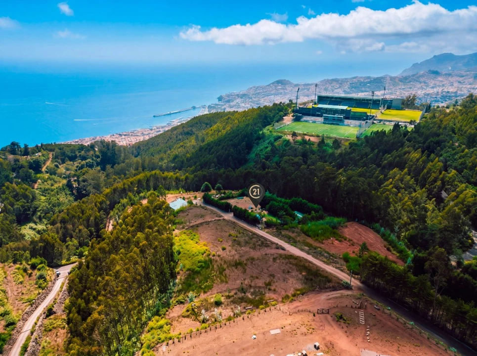 Terreno para Venda em Funchal Foto 29
