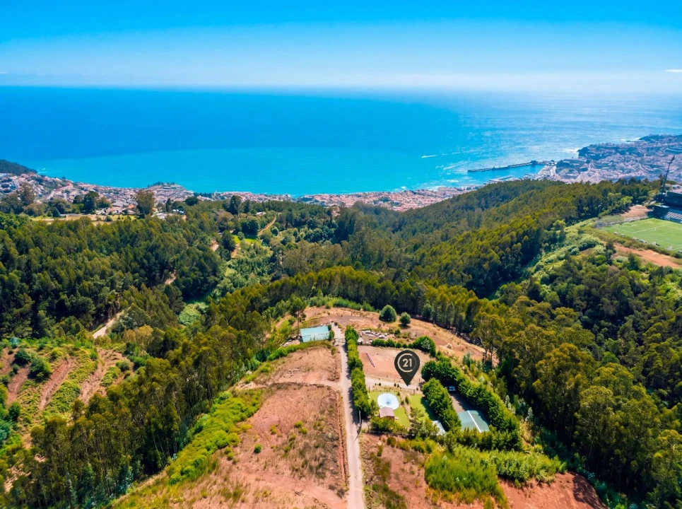 Terreno para Venda em Funchal Foto 30