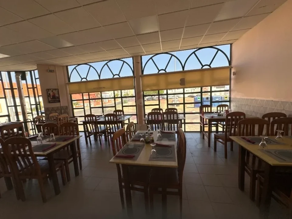 Prédio para Venda em Sines Foto 6