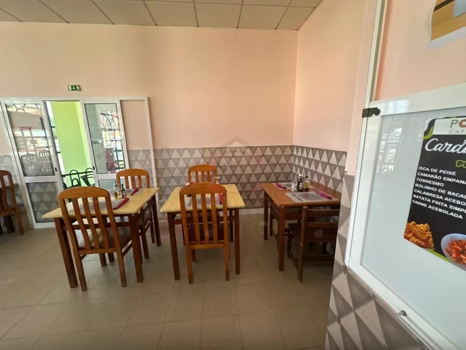 Prédio para Venda em Sines Foto 8