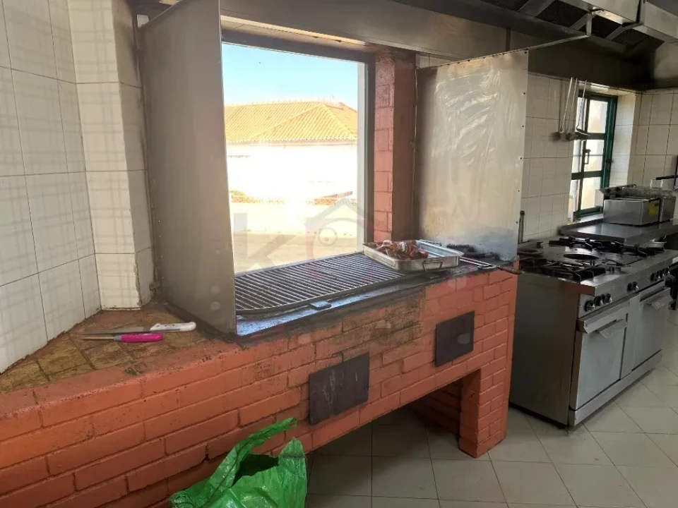 Prédio para Venda em Sines Foto 12
