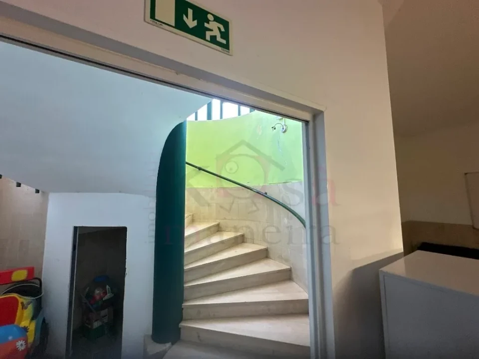 Prédio para Venda em Sines Foto 16