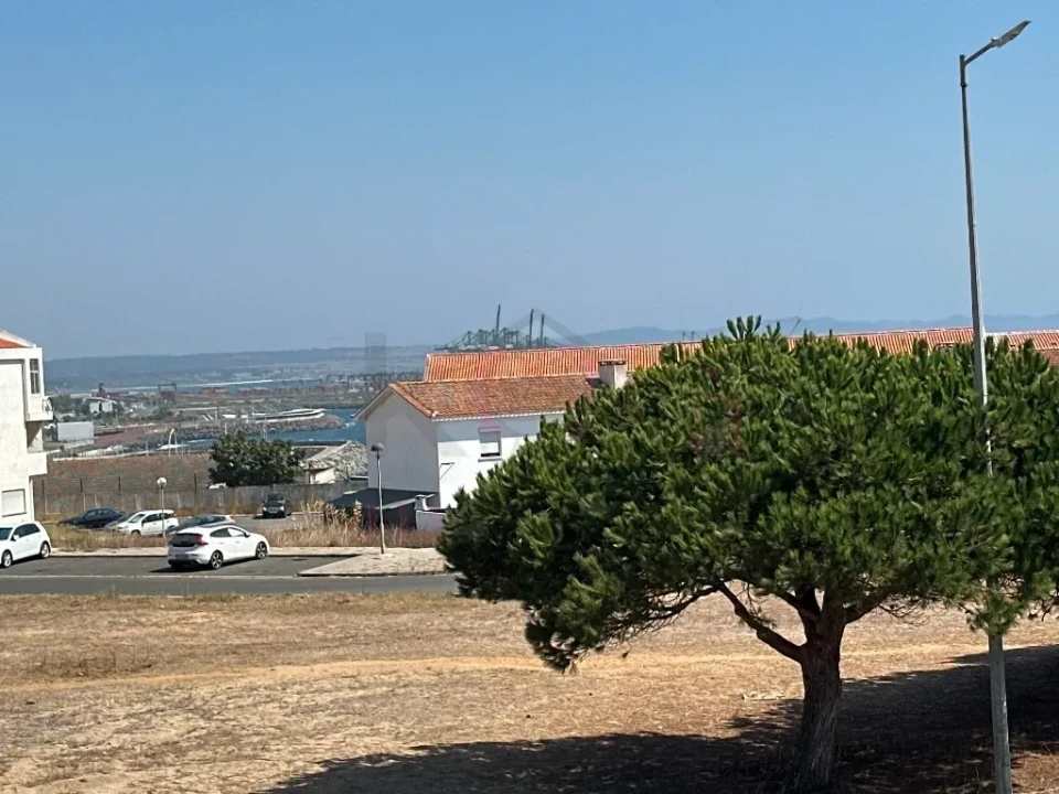 Prédio para Venda em Sines Foto 38