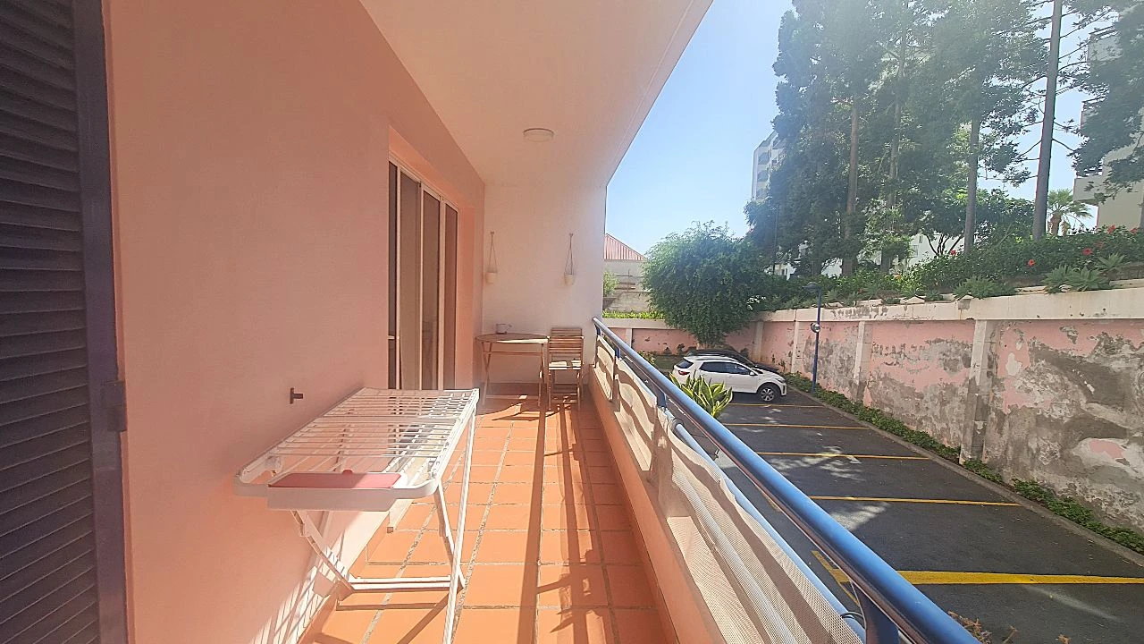 Apartamento T1 para Arrendamento em Funchal Foto 3