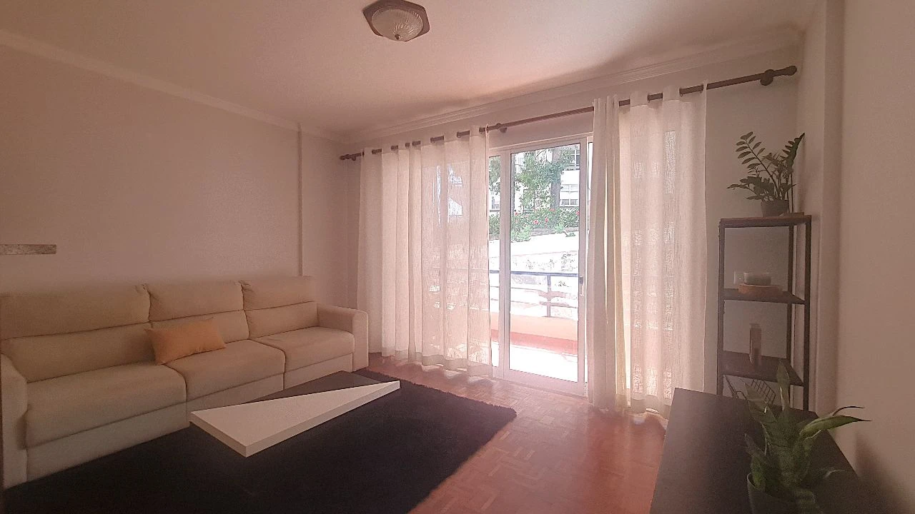 Apartamento T1 para Arrendamento em Funchal Foto 4
