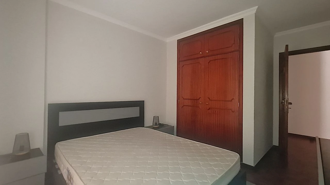 Apartamento T1 para Arrendamento em Funchal Foto 8