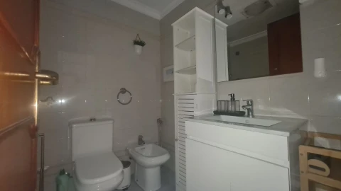 Apartamento T1 para Arrendamento em Funchal