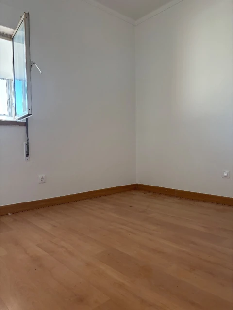 Apartamento T3 para Arrendamento em Leiria