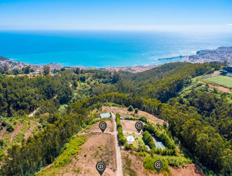 Terreno para Venda em Funchal Foto 24