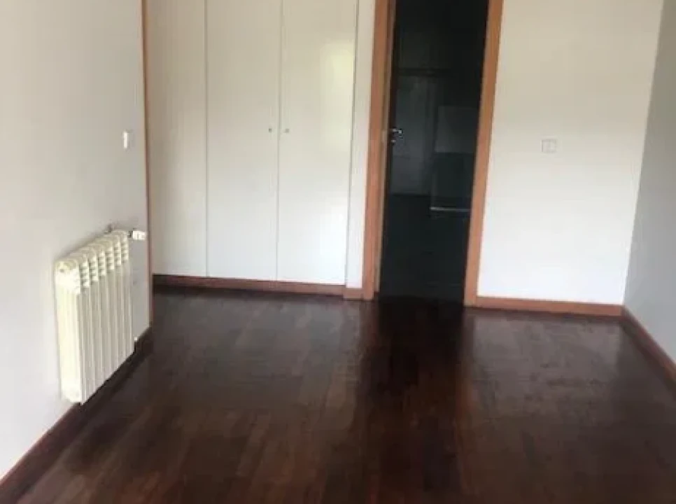 Apartamento T1 para Arrendamento em Maia Foto 11