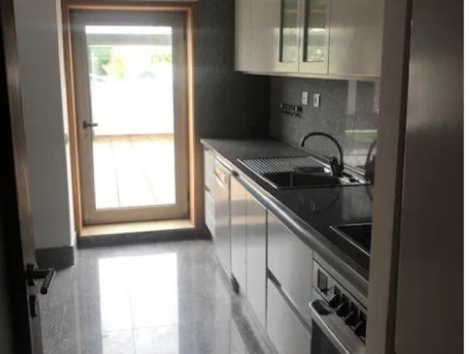 Apartamento T1 para Arrendamento em Maia Foto 6